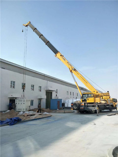 吉隆县“超载就喊停”—— 吊车的 “重量保镖” 技术