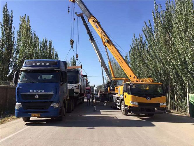 吉隆县“省油又稳当”—— 吊车的 “智能节能” 技术